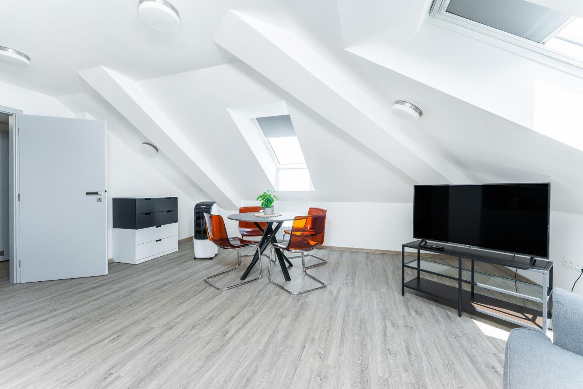 Apartman V Podebradech ปอดเยบราดิ ภายนอก รูปภาพ