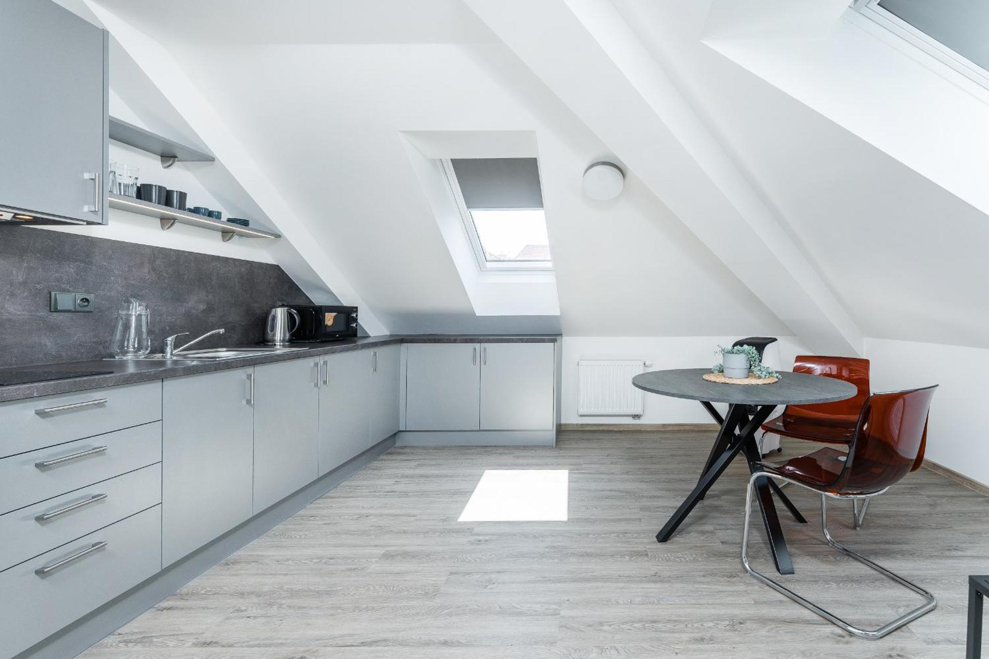 Apartman V Podebradech ปอดเยบราดิ ภายนอก รูปภาพ